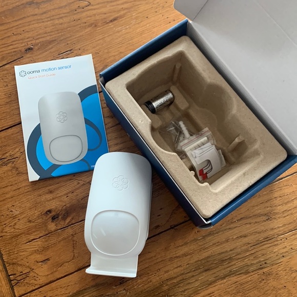 Ooma Home Motion Sensor P/N 100-0322-200 Electronic Product New in Box - Picture 2 of 11